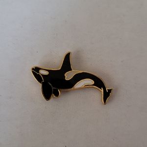 Vintage Orcinus Orca (aka Killer Whale) pin.